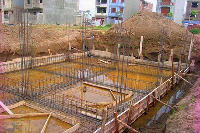 Giải mã ngay câu hỏi làm móng nhà gặp trời mưa có sao không? 