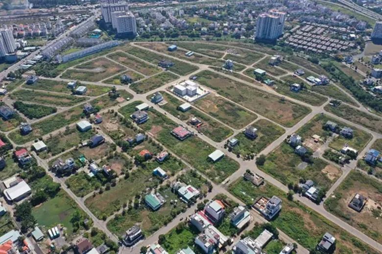 Giải đáp thắc mắc: “Nên mua đất đầu năm hay cuối năm”