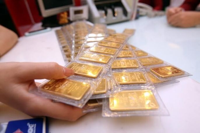 Giải đáp: “Nên mua đất hay mua vàng để đầu tư hiệu quả nhất?”
