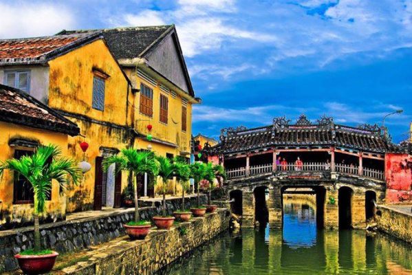 Không mua đất ven sông có đúng không?