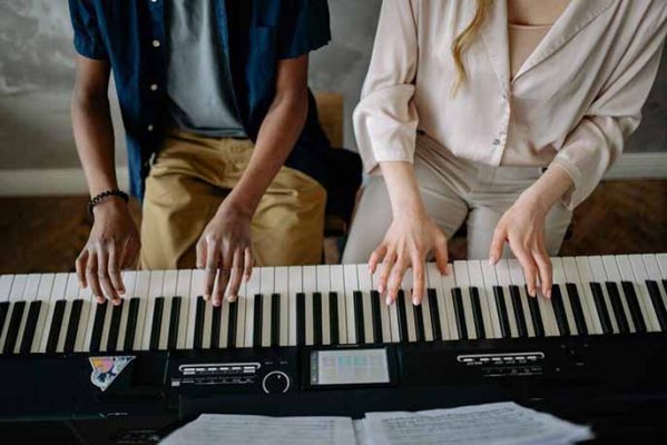 Đàn piano điện cho người mới bắt đầu